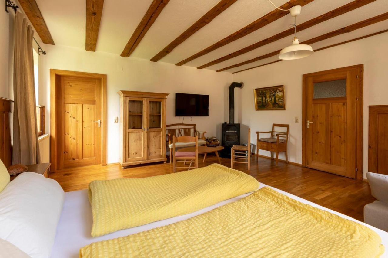 Bio Hofgut Wiggenweiler Apartment Bermatingen Bagian luar foto