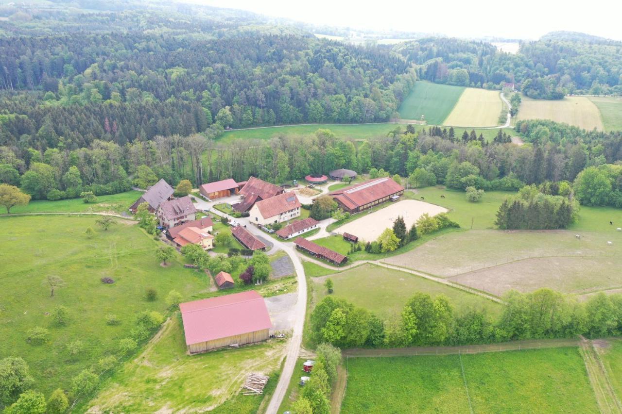 Bio Hofgut Wiggenweiler Apartment Bermatingen Bagian luar foto